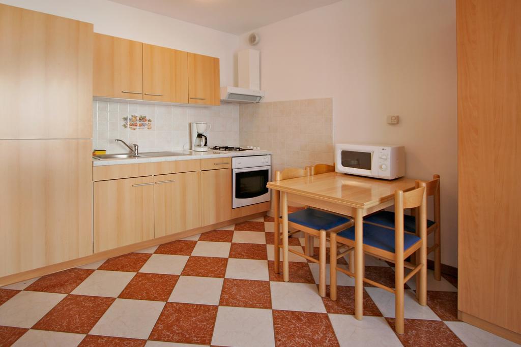 Apartments Ava Poreč Buitenkant foto