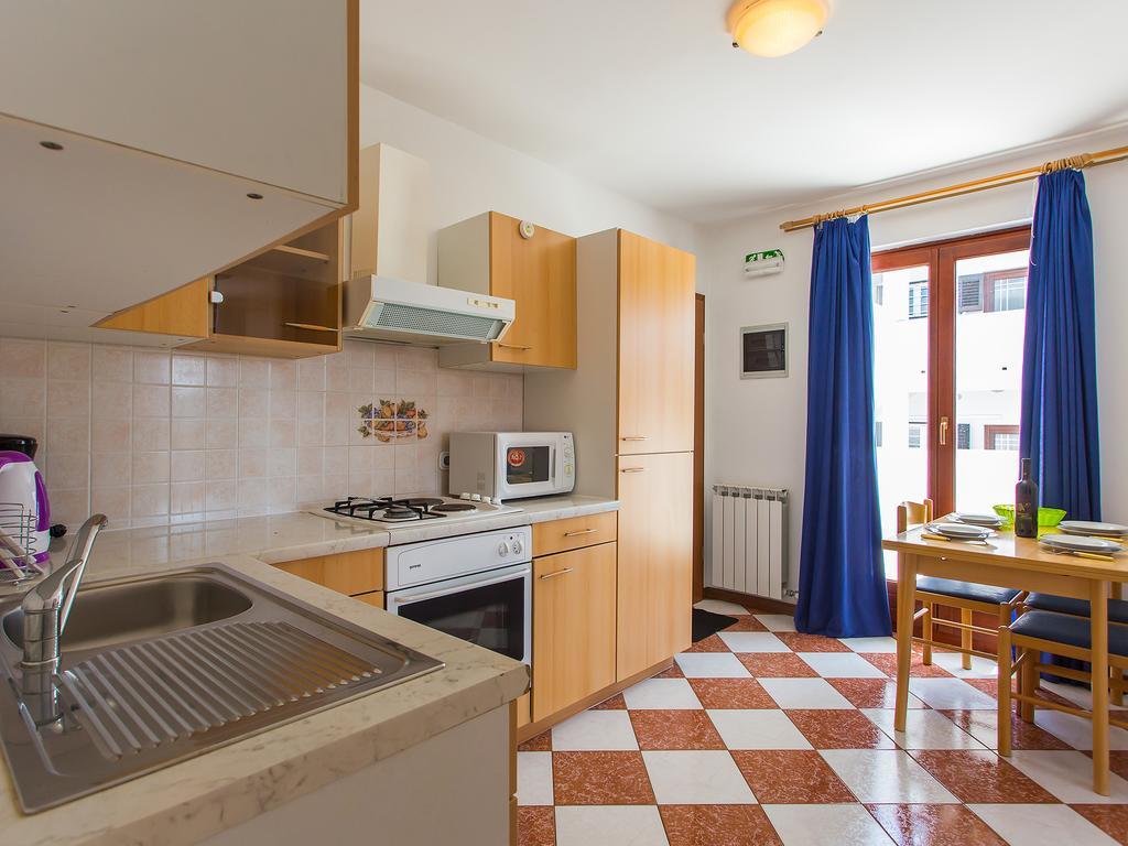 Apartments Ava Poreč Buitenkant foto