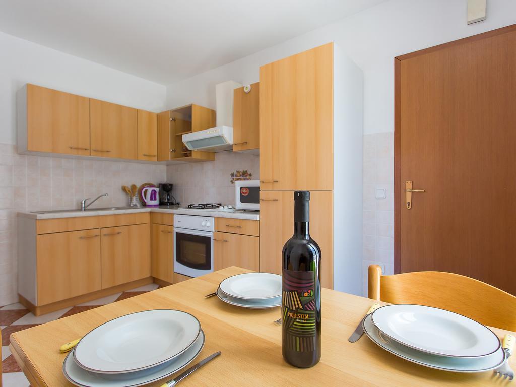 Apartments Ava Poreč Buitenkant foto