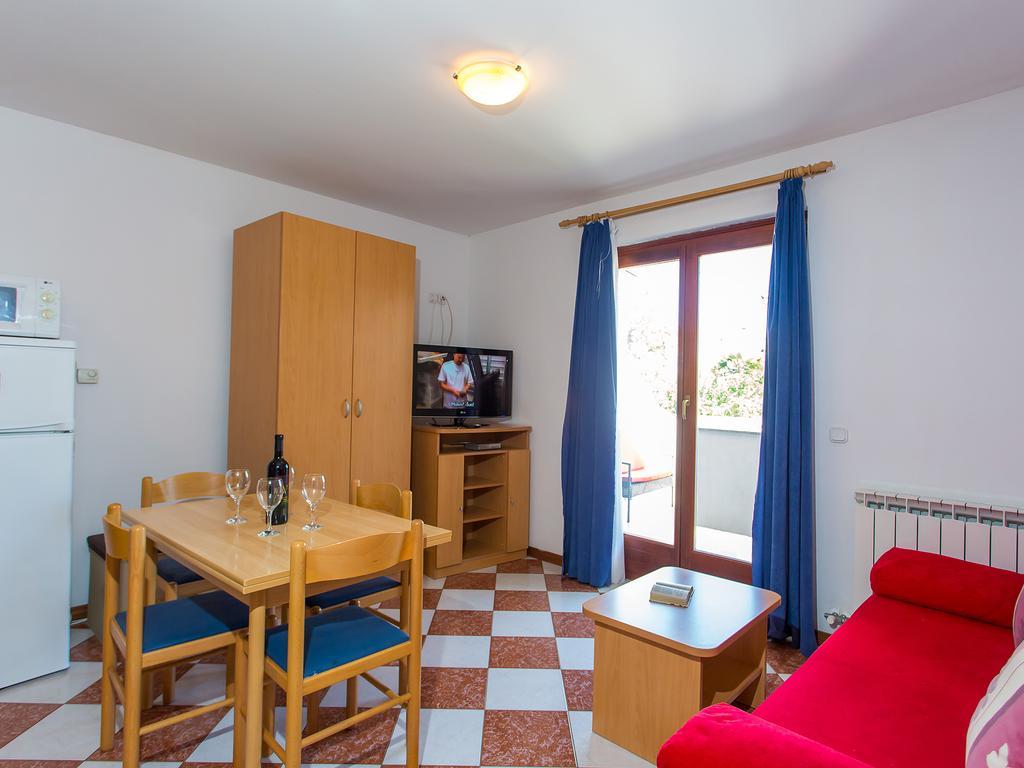 Apartments Ava Poreč Buitenkant foto